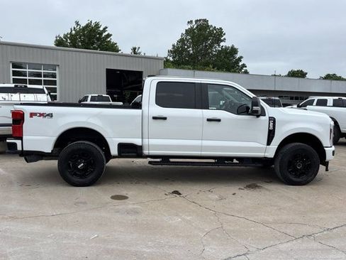 Used 2024 Ford F250 XL w/ STX Appearance Package AWD/4WD image 2