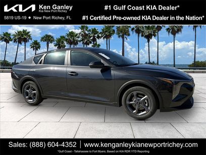 New 2025 Kia K4 LXS