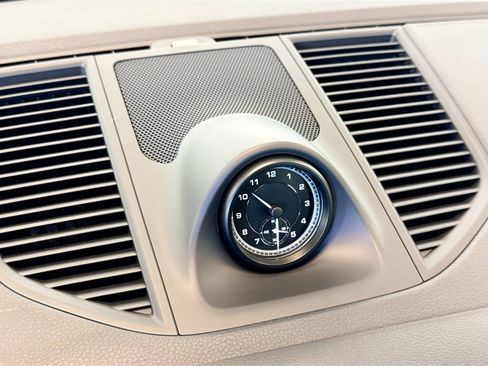 Used 2025 Porsche Macan image 28