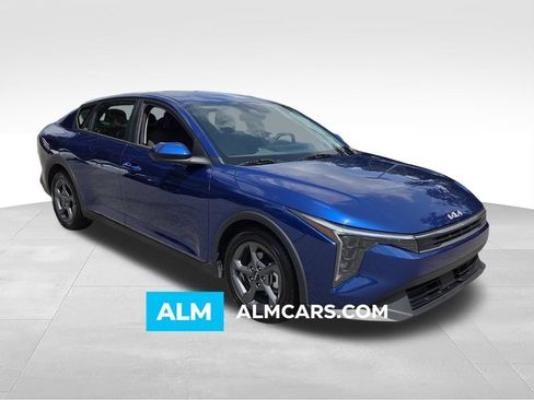 Used 2025 Kia K4 FWD image 1