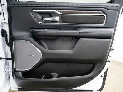 New 2026 RAM 1500 Laramie AWD/4WD image 32