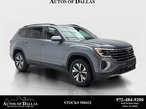 Used 2024 Volkswagen Atlas SE FWD image 1