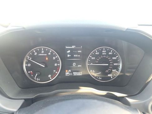 Used 2024 Subaru Crosstrek 2.0i Premium image 11