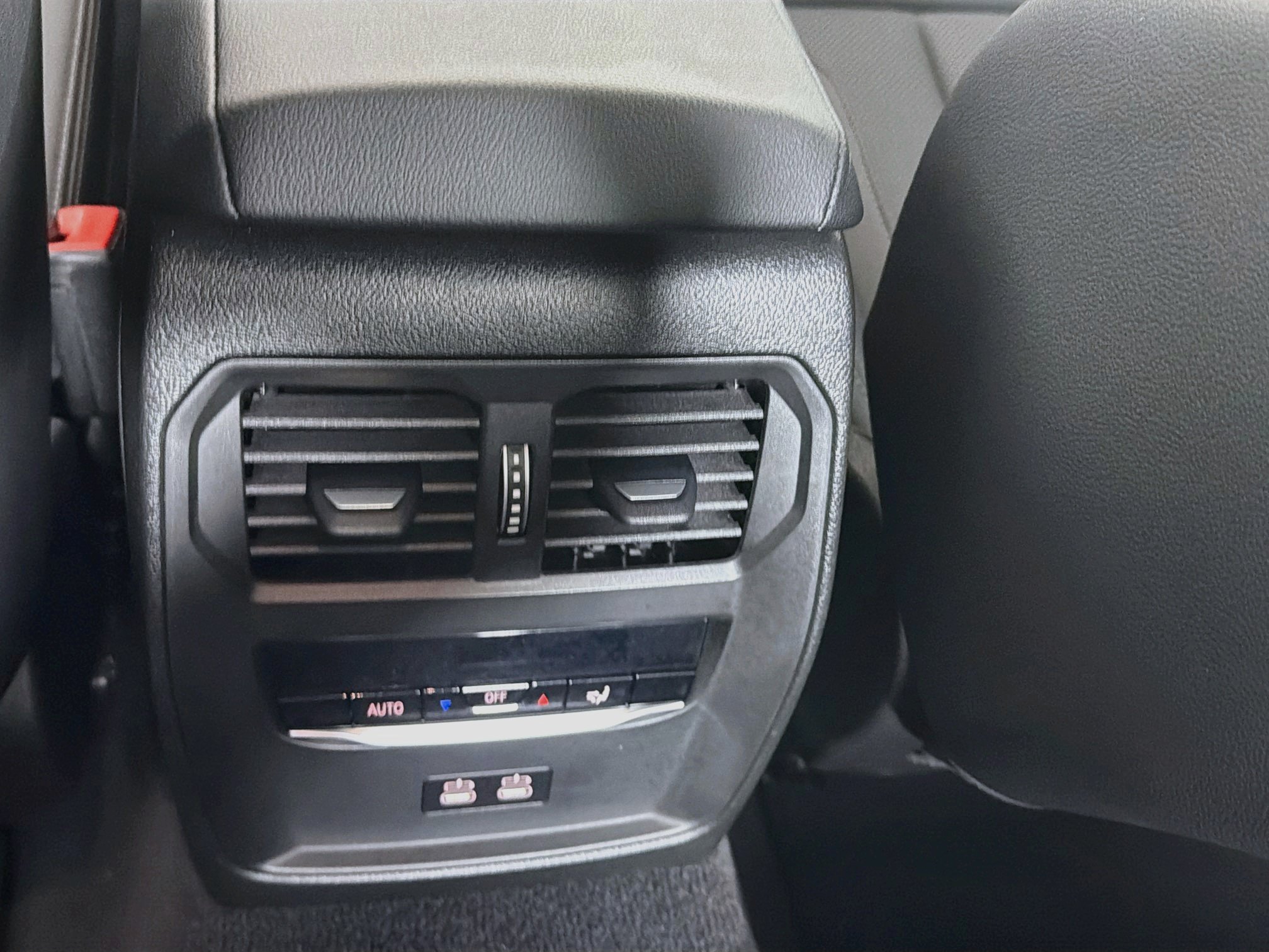 Used 2026 BMW 330i Sedan RWD image 27