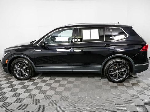 Certified 2023 Volkswagen Tiguan SE w/ Panoramic Sunroof Package image 33