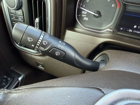 Used 2019 GMC Sierra 1500 SLT w/ SLT Premium Package image 26