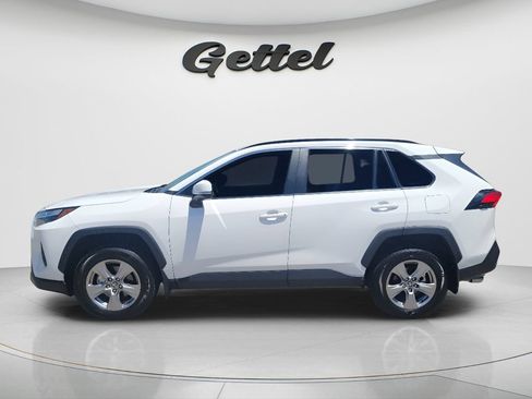 Used 2025 Toyota RAV4 XLE w/ Convenience Package FWD image 8