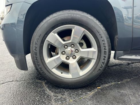 Used 2019 Chevrolet Tahoe LT image 36