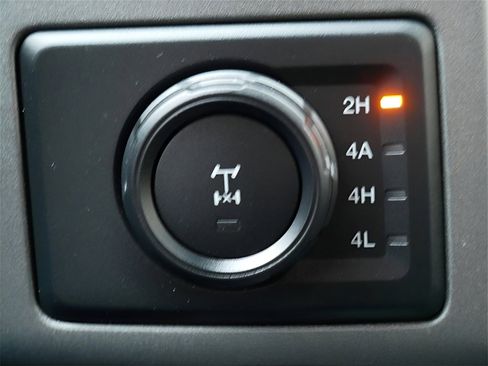 Used 2020 Ford F150 Raptor w/ Equipment Group 802A Luxury image 19