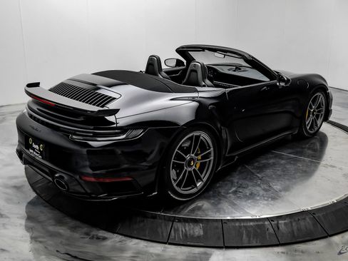 Used 2022 Porsche 911 Turbo S image 19