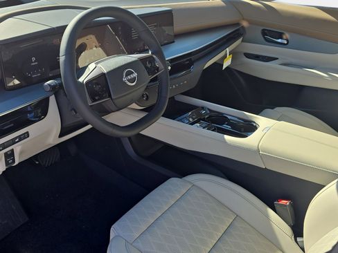 New 2026 Nissan Murano Platinum w/ Cargo Package AWD/4WD image 16