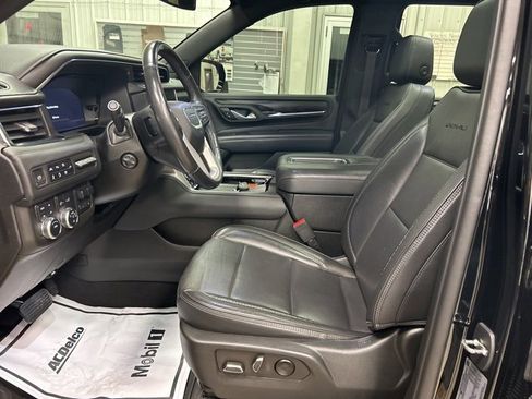 Used 2022 GMC Yukon Denali w/ Max Trailering Package image 10