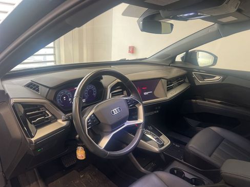 Used 2023 Audi Q4 e-tron Premium w/ Convenience Package image 5