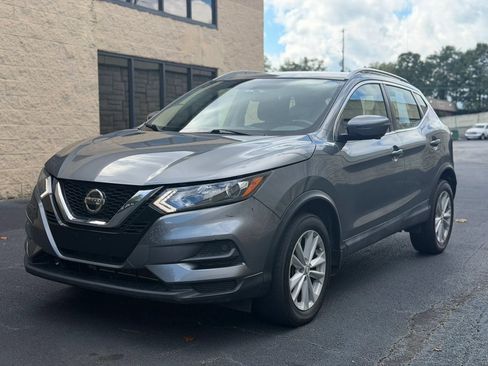 Used 2017 Nissan Rogue Sport SV w/ SV Premium Package FWD image 1