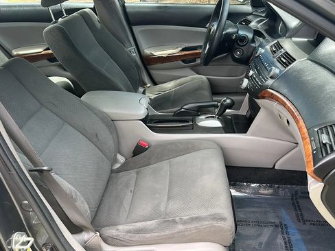 Used 2012 Honda Accord EX image 21