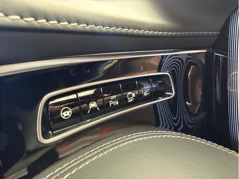 Used 2017 Mercedes-Benz S 550 Cabriolet image 28