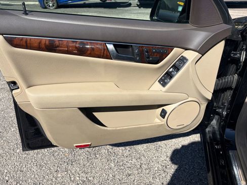 Used 2014 Mercedes-Benz C 250 Sedan image 13