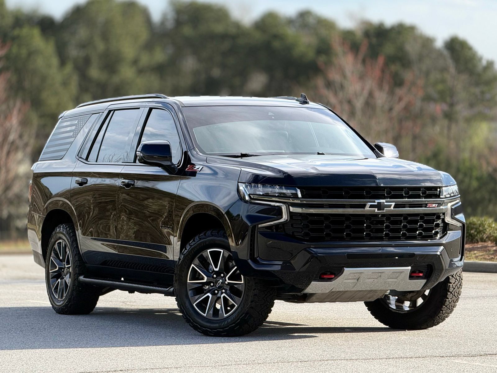 Used 2022 Chevrolet Tahoe Z71 w/ Luxury Package AWD/4WD image 12