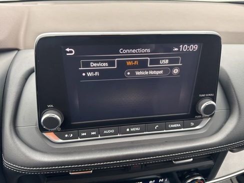 Used 2023 Nissan Rogue SV image 26