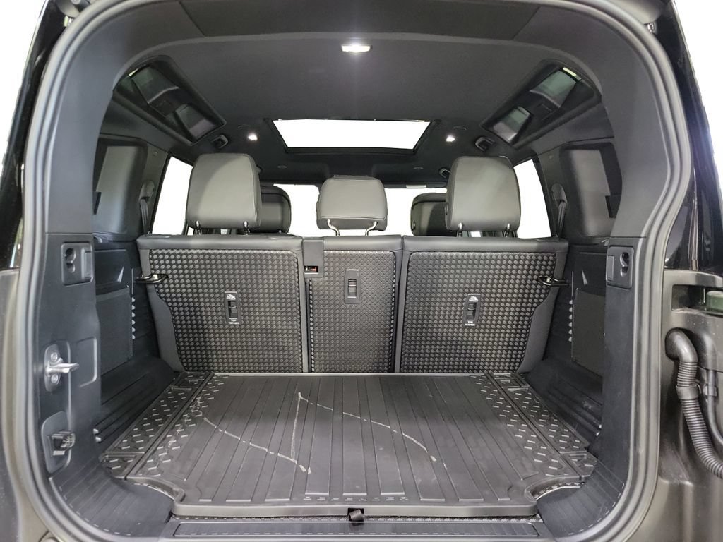 New 2026 Land Rover Defender 110 S AWD/4WD image 28