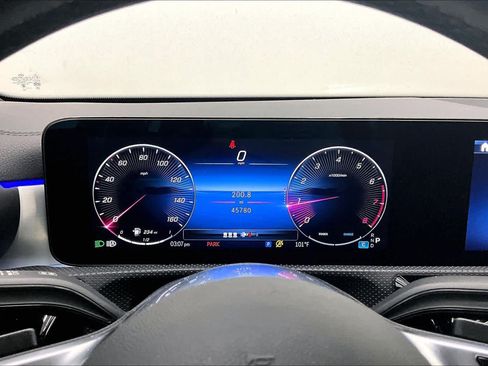 Used 2025 Mercedes-Benz CLA 250 image 23