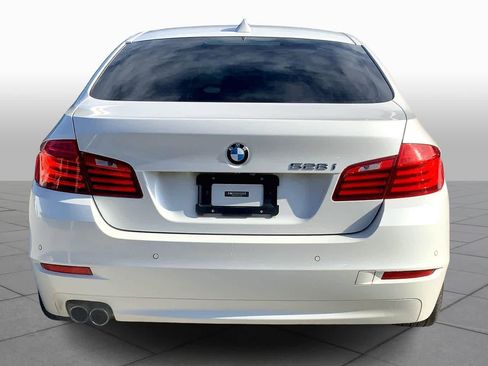 Used 2016 BMW 528i Sedan image 4
