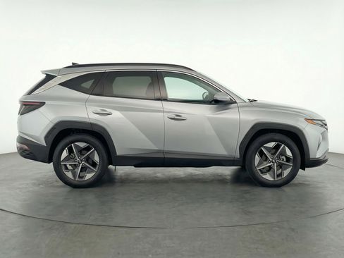 Used 2025 Hyundai Tucson SEL image 11