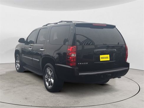 Used 2014 Chevrolet Tahoe LTZ image 3