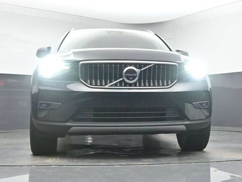 Used 2023 Volvo XC40 B5 Ultimate w/ Protection Package Premier AWD/4WD image 11