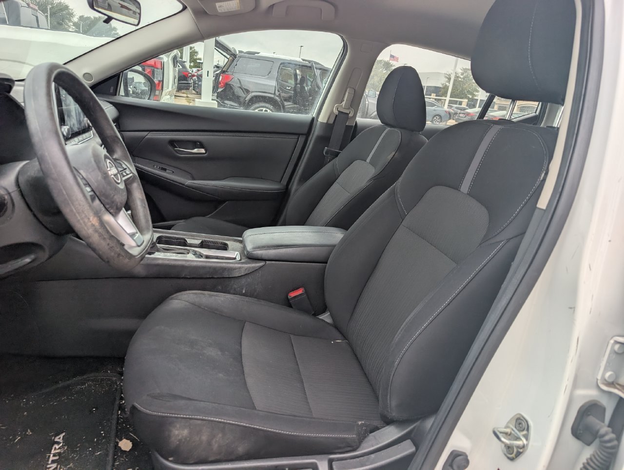 Used 2024 Nissan Sentra SV FWD image 27