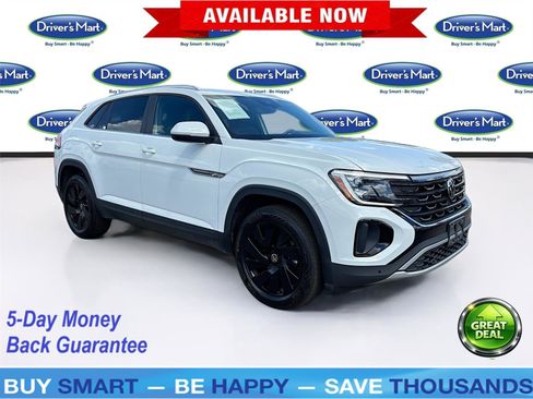 Used 2025 Volkswagen Atlas Cross Sport SE image 1