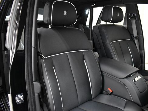 New 2027 Rolls-Royce Phantom Sedan RWD image 24