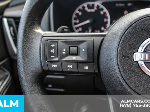 Used 2024 Nissan Rogue SV AWD/4WD image 27