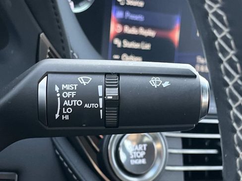 Used 2019 Lexus LS 500 F Sport w/ Accessory Package (Z1) AWD/4WD image 43