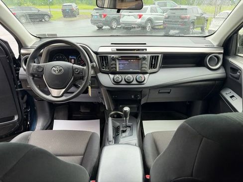 Used 2018 Toyota RAV4 LE w/ All Weather Liner Package AWD/4WD image 24