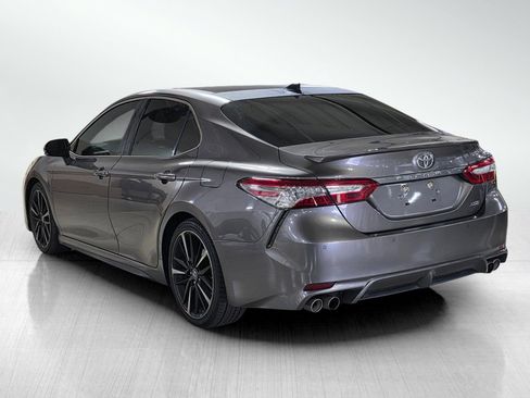 Used 2018 Toyota Camry XSE FWD image 5
