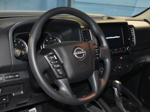 Certified 2024 Nissan Frontier SV w/ Technology Package image 2