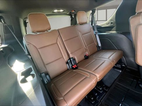 Used 2021 Chevrolet Tahoe High Country w/ Premium Package AWD/4WD image 25