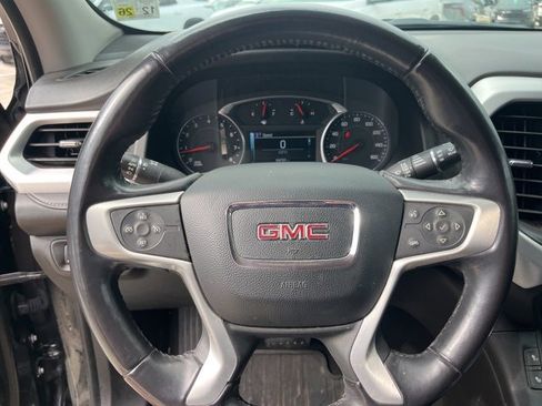 Used 2019 GMC Acadia SLT w/ Black Edition image 16