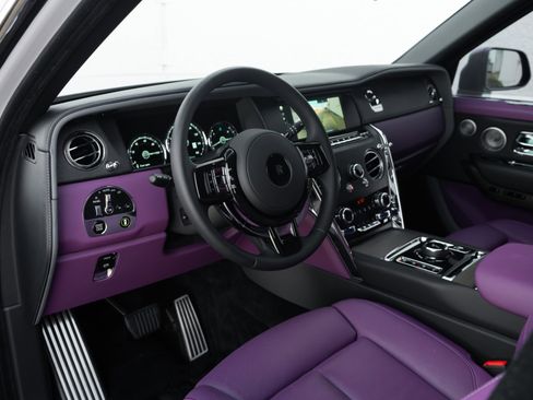 Used 2024 Rolls-Royce Cullinan image 12