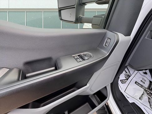 New 2025 Ford F350 XL w/ XL Chrome Package image 16