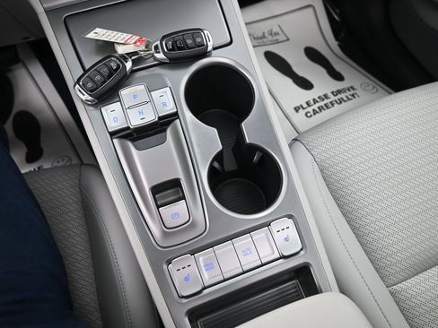 Used 2020 Hyundai Kona Limited image 13