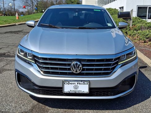Used 2021 Volkswagen Passat 2.0T R-Line FWD image 2