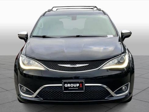 Certified 2019 Chrysler Pacifica Limited image 3