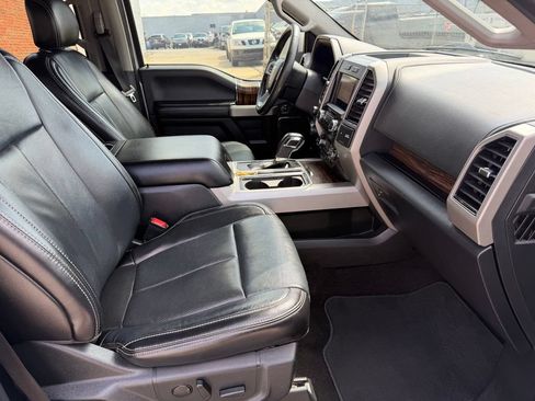 Used 2019 Ford F150 Lariat w/ Trailer Tow Package RWD image 16