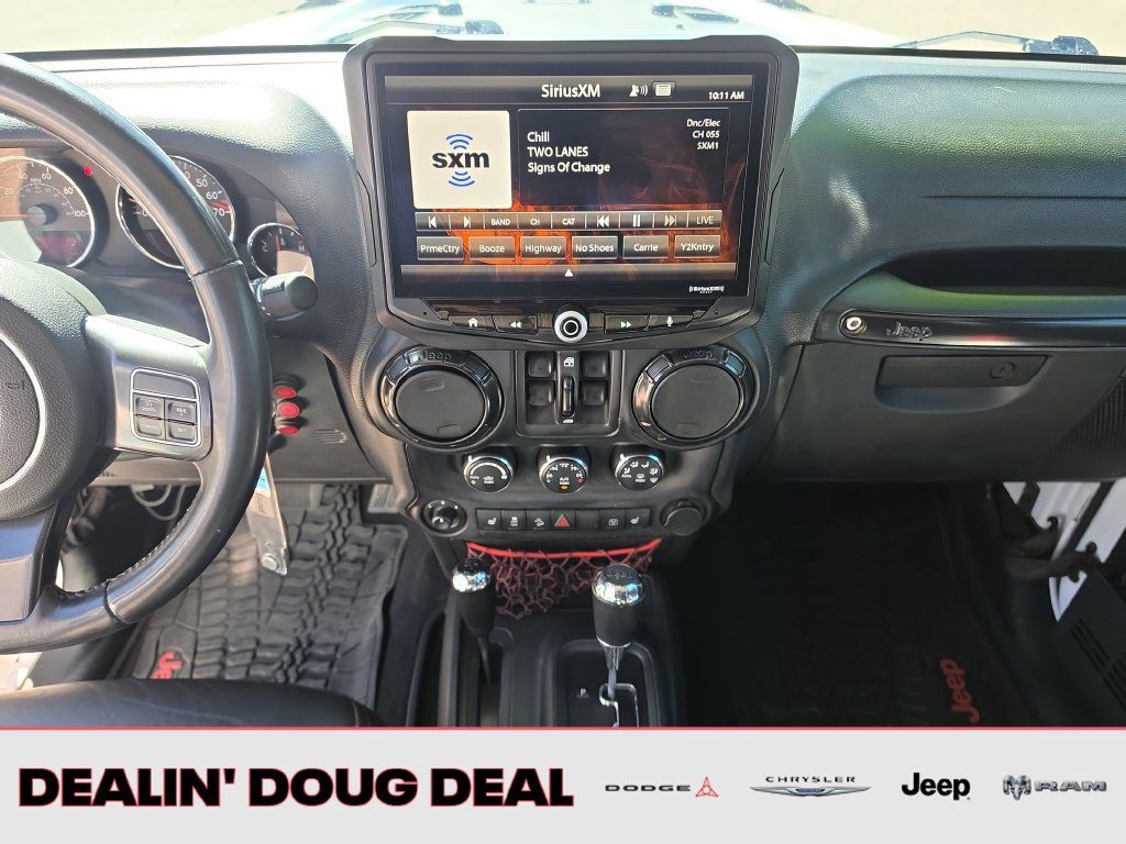 Used 2017 Jeep Wrangler Unlimited Rubicon AWD/4WD image 19