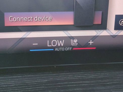 Used 2025 BMW X5 sDrive40i w/ M Sport Package image 27