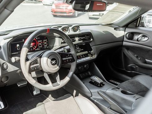 Used 2024 Nissan Z NISMO w/ Floor Mat Package image 9