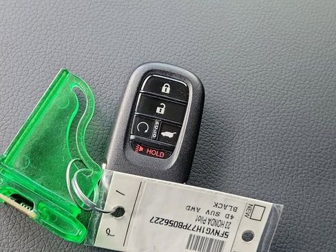 Certified 2023 Honda Pilot Touring image 29