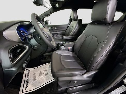 New 2026 Chrysler Voyager LX image 20